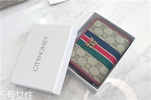 錢包軟皮好還是硬皮好？錢包皮質(zhì)軟硬對比