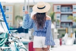 一字肩衣服配什么褲子？一字肩上衣搭配褲子圖片