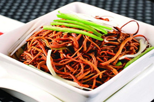 蟲(chóng)草花為什么會(huì)掉色 怎么分辨染色過(guò)的蟲(chóng)草花