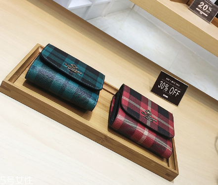 錢包需要經(jīng)常換嗎？錢包更換的時間間隔