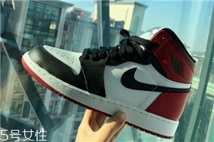 aj 1黑腳趾多少錢(qián)？aj 1黑腳趾市場(chǎng)價(jià)格