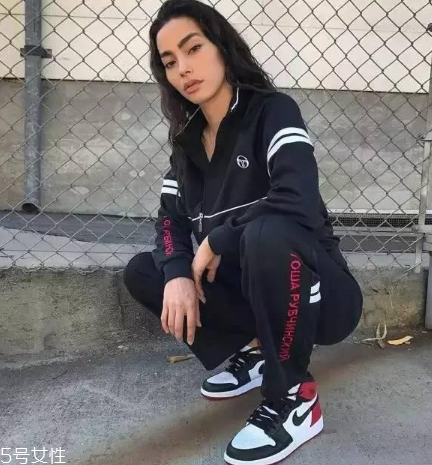 aj 1黑腳趾是什么皮？aj 1黑腳趾皮質介紹