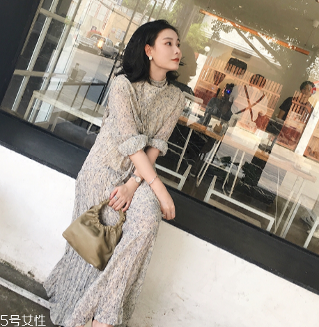拍照穿什么衣服好看？最適合拍照的衣服推薦