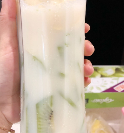 skg和小熊哪個(gè)品牌好？skg和小熊對比