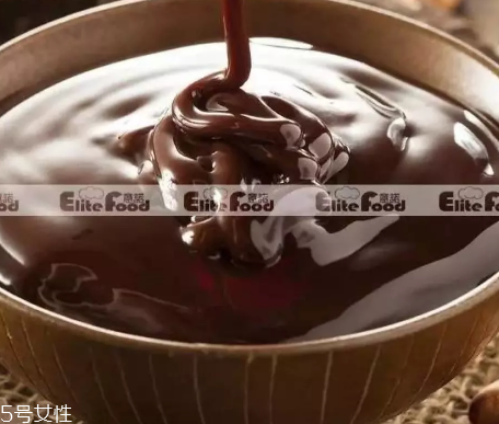 巧克力糖漿怎么做？巧克力糖漿可以做什么？