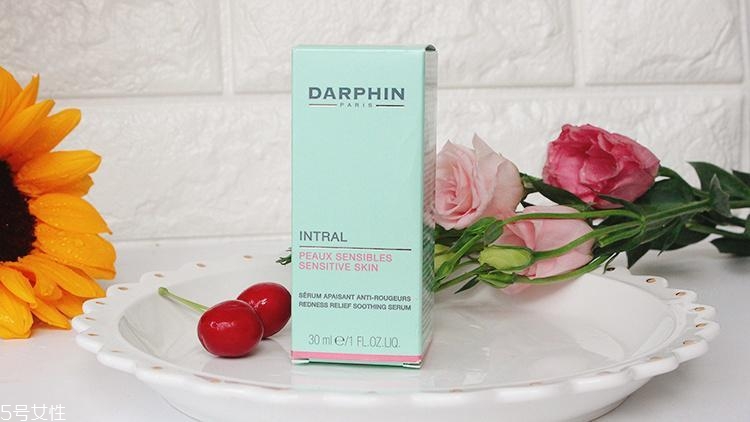 darphin多效舒緩精華液敏感肌能用嗎？油皮能用嗎？