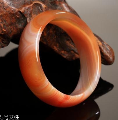 瑪瑙手鐲一般多少錢？瑪瑙手鐲市場(chǎng)行情