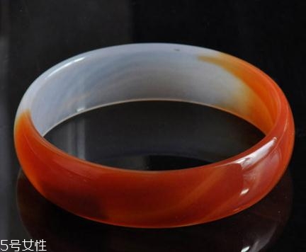 瑪瑙手鐲什么顏色好？瑪瑙手鐲顏色挑選方法