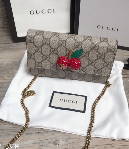 gucci櫻桃包尺寸多大？gucci櫻桃鏈條包尺寸