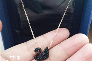 項鏈?zhǔn)裁床馁|(zhì)好？項鏈選哪種材質(zhì)好