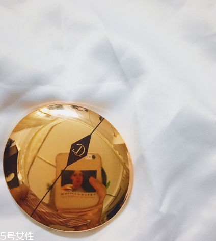 charlotte tilbury無暇極細(xì)蜜粉餅好用嗎 ct粉餅使用測評(píng)