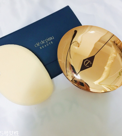 charlotte tilbury無暇極細(xì)蜜粉餅好用嗎 ct粉餅使用測評(píng)