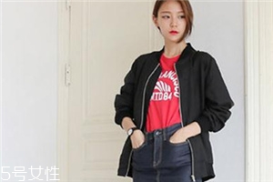 紅色t恤衫配什么外套？紅色t恤搭配外套技巧