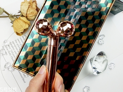 泰國(guó)fitin黃金棒怎么樣？fitin金箍棒和refa按摩儀對(duì)比