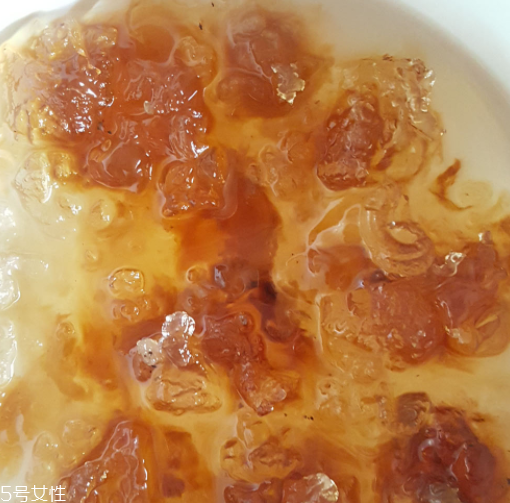 桃膠可以用開(kāi)水泡嗎？用開(kāi)水泡桃膠好嗎？