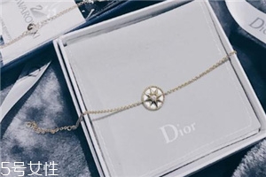 手鏈可以兩只手同時戴嗎？手鏈可以兩只手一起戴嗎