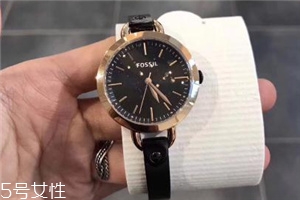 fossil手表怎么調(diào)日期？fossil手表調(diào)時(shí)間方法
