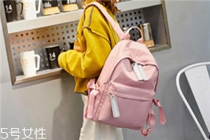女生背什么包更甜美？適合甜美型女生的包包