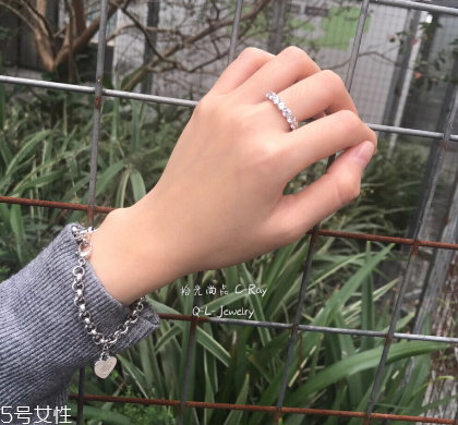 手鏈發(fā)黑如何清洗？手鏈變黑了怎么辦