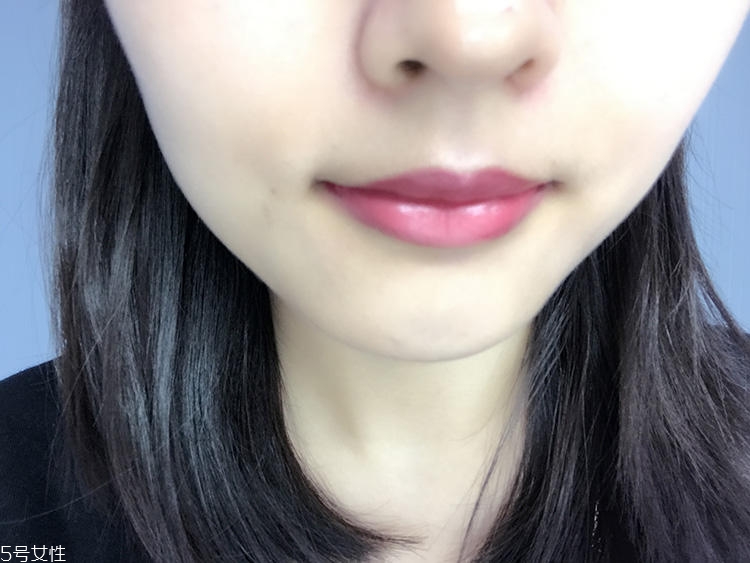 mac brick o la口紅日常嗎？mac brick o la上嘴圖
