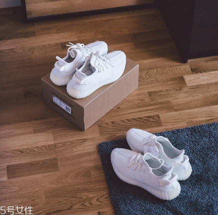 椰子350純白什么時(shí)候補(bǔ)貨？yeezy 350純白補(bǔ)貨量有多少？