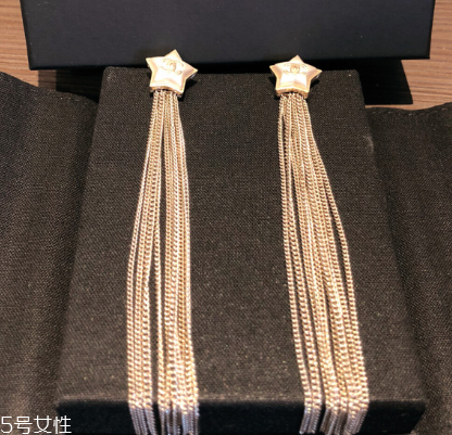耳環(huán)生銹了怎么辦？耳環(huán)生銹怎么處理