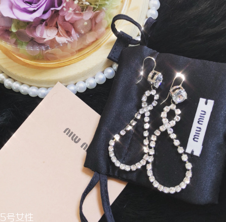 耳環(huán)掉下水道怎么辦？耳環(huán)掉下水道怎么撿