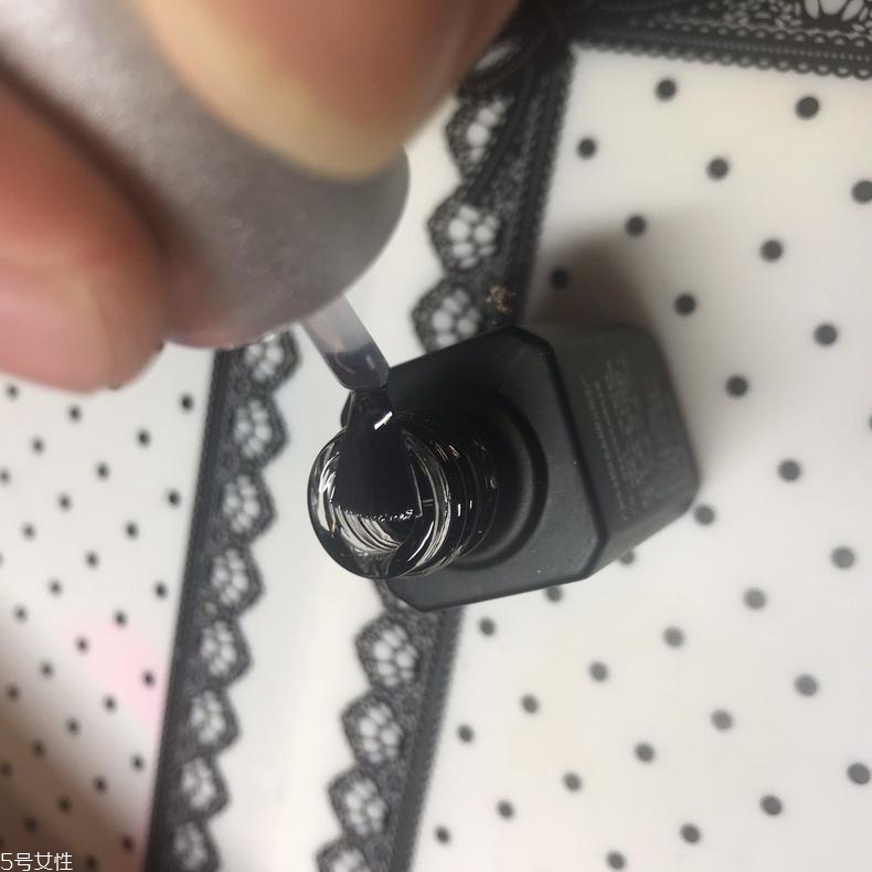 短指甲怎么上色？短指甲上色詳細步驟