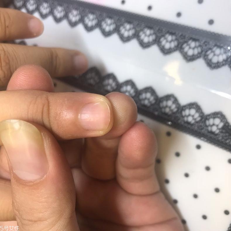 短指甲怎么上色？短指甲上色詳細步驟