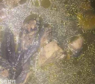 烏雞是熱性還是涼性？烏雞偏熱還是偏涼？