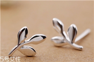 耳釘彎了怎么弄直？耳釘變彎了怎么辦？