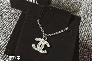 香奈兒雙c項(xiàng)鏈多少錢？chanel雙c項(xiàng)鏈專柜價(jià)格