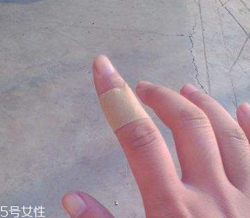 創(chuàng)可貼可以帶上飛機(jī)嗎？