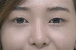 內(nèi)雙眼皮、單眼皮、雙眼皮眼妝怎么畫最迷人漂亮