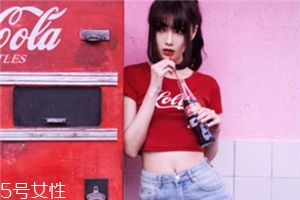 夏天穿紅色衣服吸熱嗎？夏天穿紅色會熱嗎？