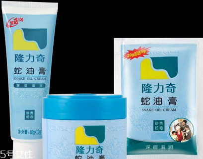 蛇油膏能治灰指甲嗎？灰指甲能用蛇油膏治嗎？