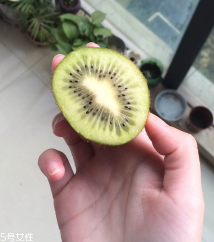 綠心獼猴桃怎么催熟？綠心獼猴桃的催熟方法