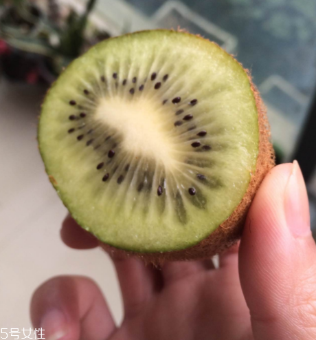 綠心獼猴桃怎么催熟？綠心獼猴桃的催熟方法