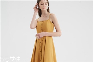 微胖穿什么連衣裙好看？微胖女生適合穿什么連衣裙？