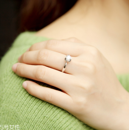 金大福和周大福哪個(gè)好？金大福和周大福對(duì)比