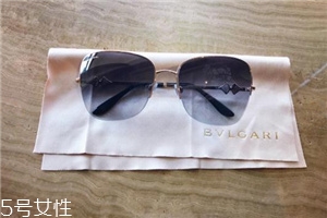 太陽鏡上的膠怎么清洗？太陽鏡上的膠水用什么洗？