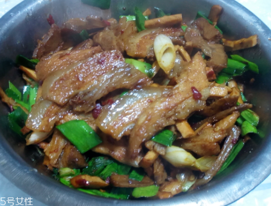 黑豬肉與白豬肉區(qū)別 黑豬肉與白豬肉哪個(gè)好吃？