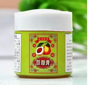 豆蔻膏過期還能涂抹嗎？過期的豆蔻膏還能用嗎？