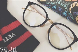 眼鏡可以用紙巾擦嗎？眼鏡能不能用紙擦？