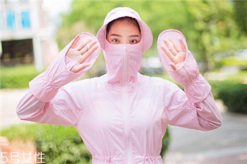 防曬衣可以防止曬黑嗎？防曬衣能不能防曬黑？