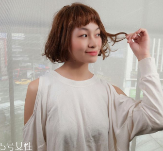 護(hù)發(fā)精油和護(hù)發(fā)乳哪個好 護(hù)發(fā)精油和護(hù)發(fā)乳怎么選