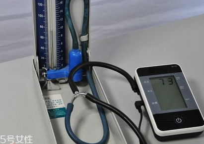 血壓計(jì)能用充電電池嗎？