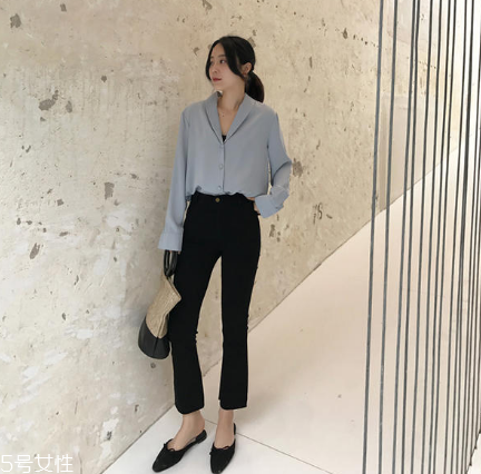 喇叭褲怎么搭配顯腿長？喇叭褲怎么穿顯高？