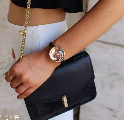 rumbatime和dw哪個(gè)好？rumba time手表好還是dw好？