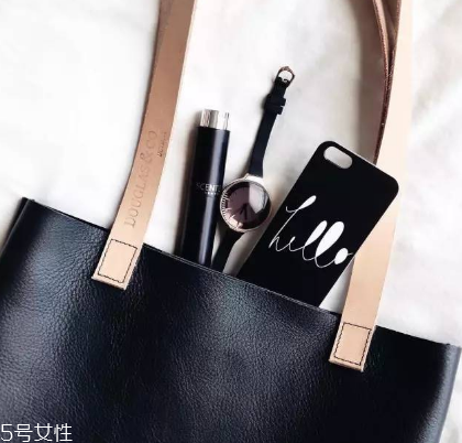 rumbatime和dw哪個(gè)好？rumba time手表好還是dw好？